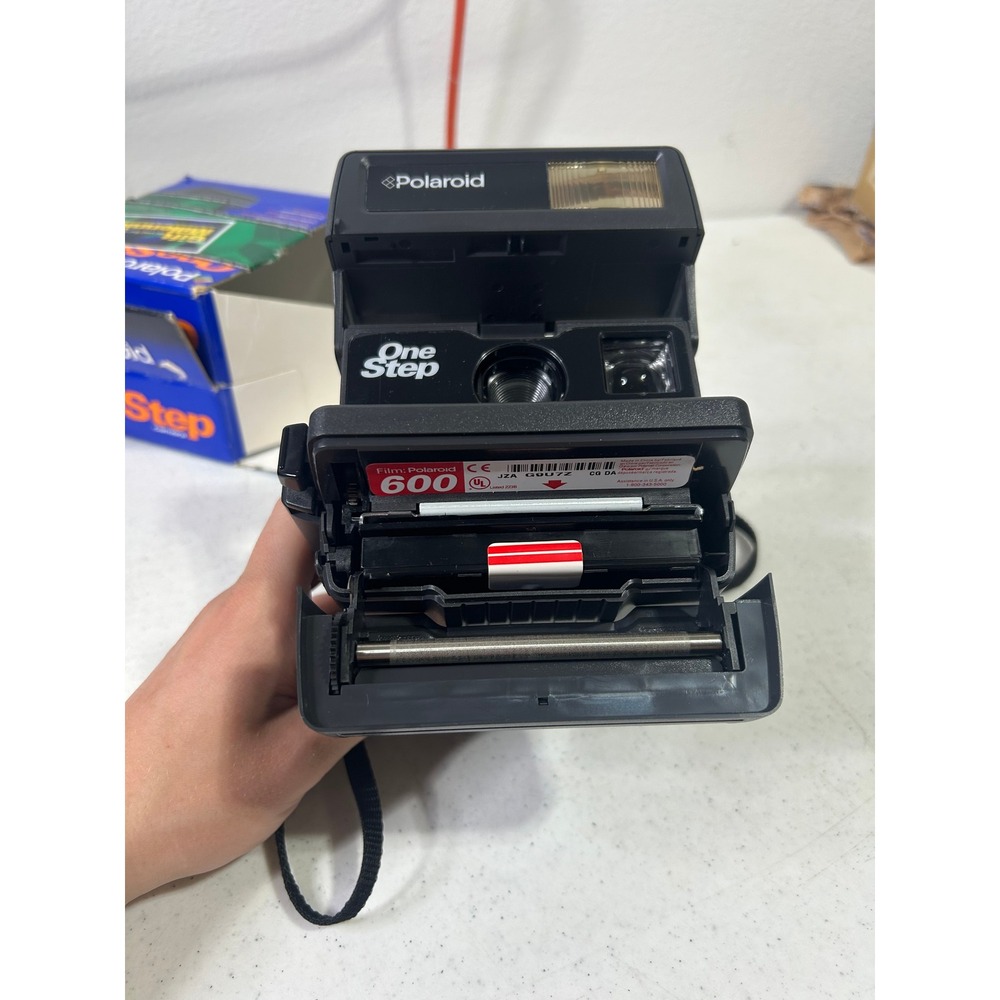 Polaroid OneStep 600 Instant Film Camera Black with Original Box Vintage - Picture 5 of 11